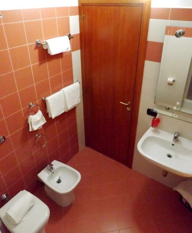 Bed & Breakfast La Villetta Botricello Phòng bức ảnh